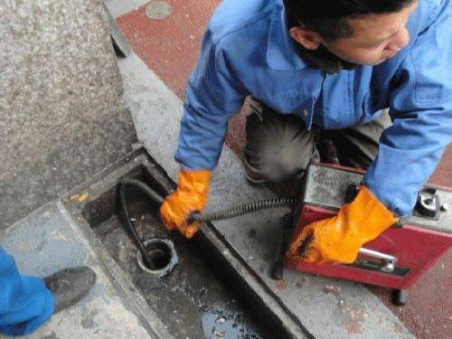 塘厦镇疏通下水道