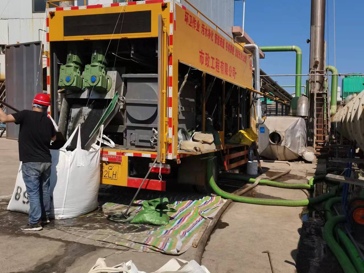 塘厦镇淤泥压干处理